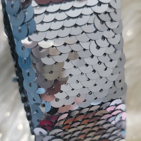 Coach Poppy Limited Edition Silver Sequin Micro Bag - Picture 9 of 16